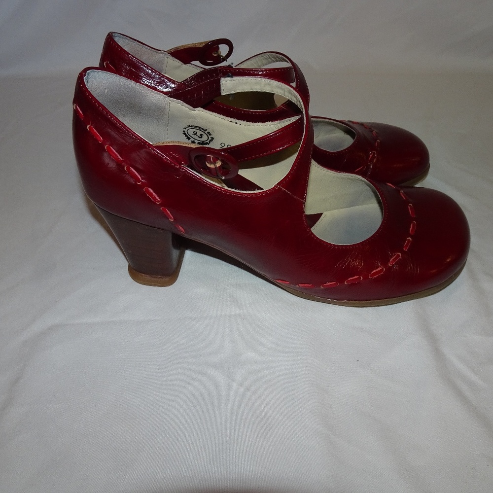John Fluevog Operettas Malibran Mary Jane Pump 9.5